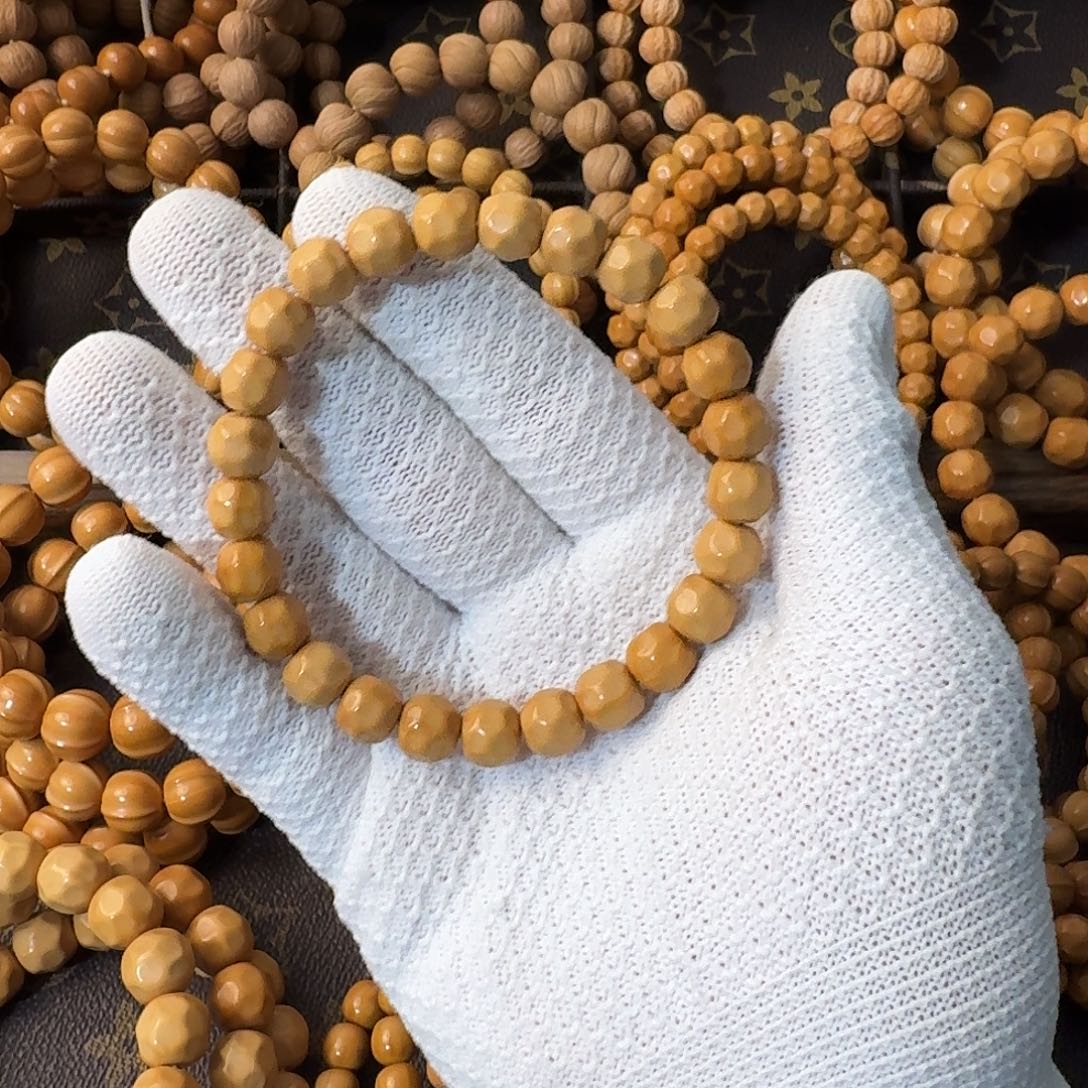 猛****吊坠猴头核桃全品小奶酪