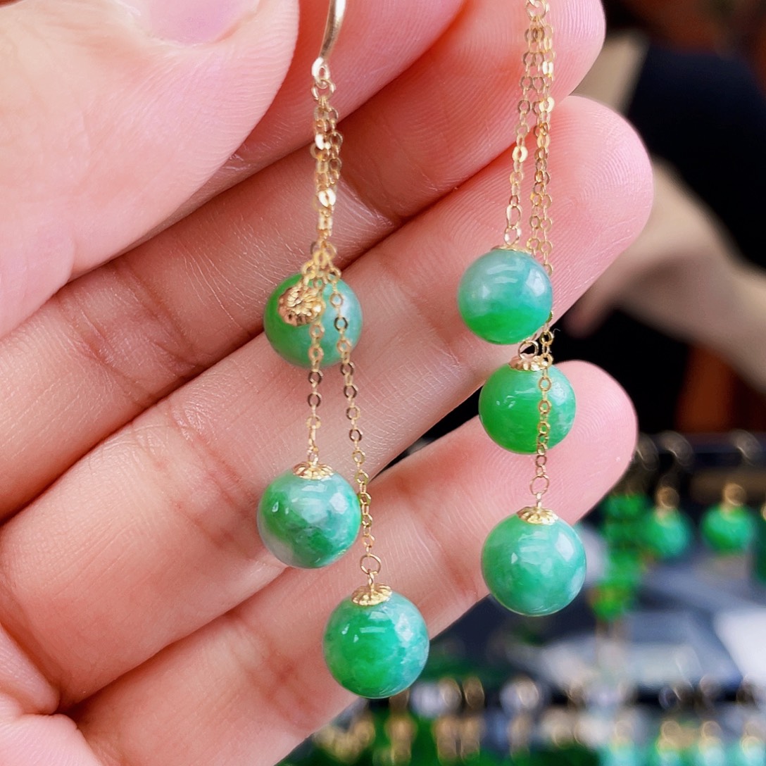 翡翠18K金镶嵌耳饰