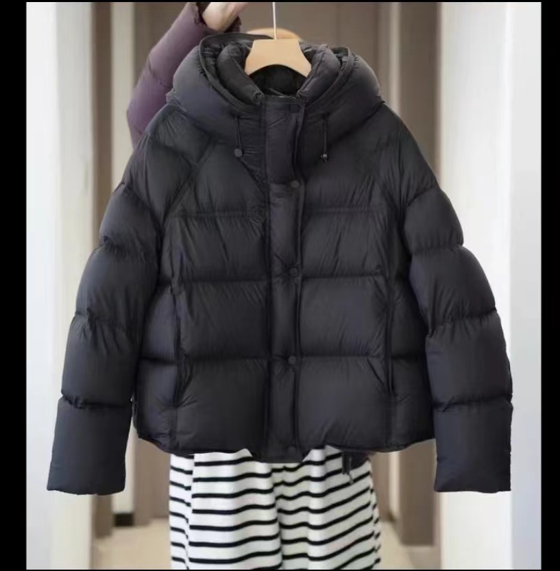 经典时尚连帽泡芙款羽绒服秋冬保暖加厚黑色冬季女款短款外套