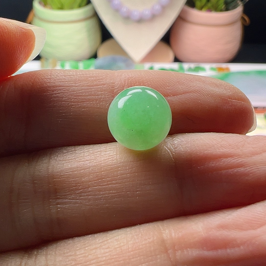 翡翠散珠翡翠飘绿花圆珠卡10.2