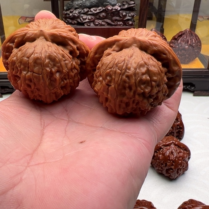 文玩核桃把件岑**金血龙珠狮子头