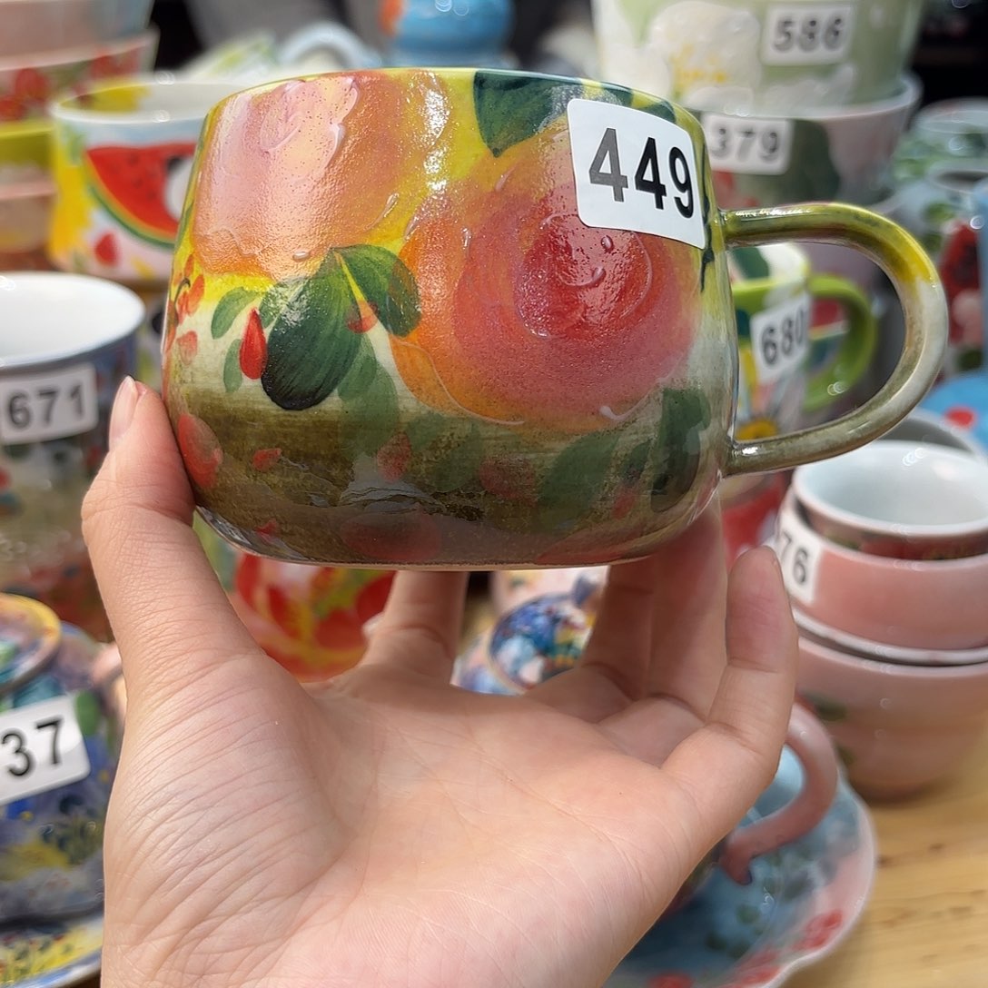 瓷片兔兔盖茨。兔兔好