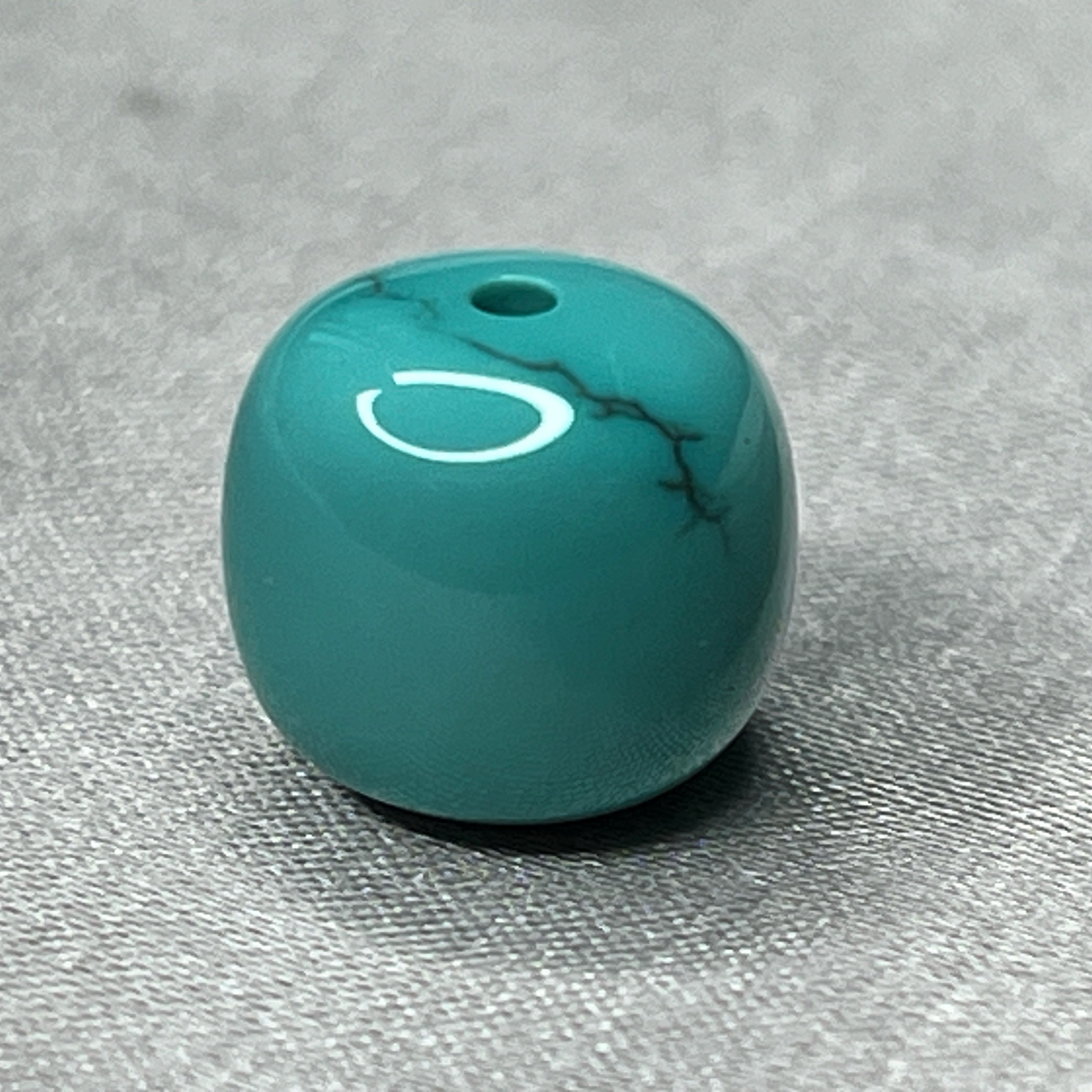 高品质绿松老型单珠，尺寸10.9x9.9mm重1.94克