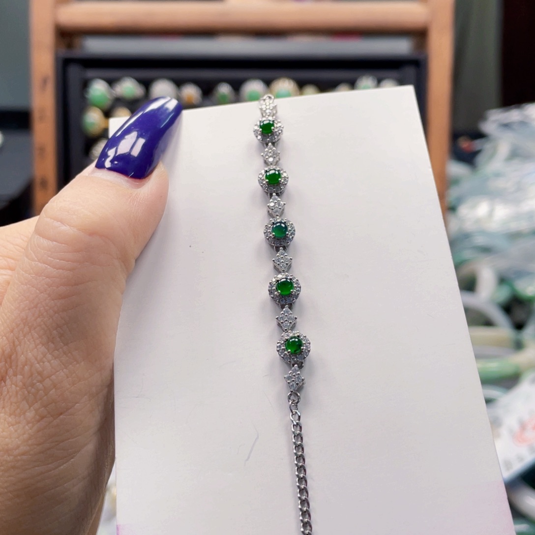 翡翠未镶嵌颈饰天然翡翠Ａ货