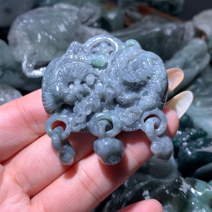 翡翠未镶嵌颈饰保真天然A货翡翠