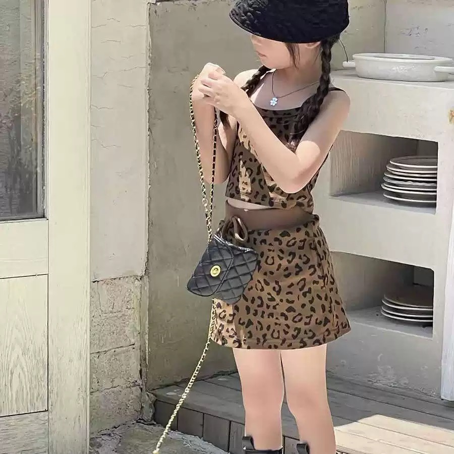 女童夏季套装2025新款洋气小女孩美拉德豹纹短款小吊带短裙两件套