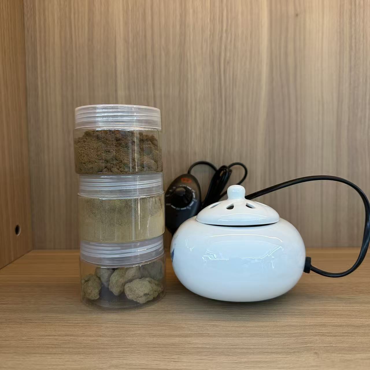 棋楠白露粉20克＋芽庄粉20克＋水磨粉+电子熏香炉