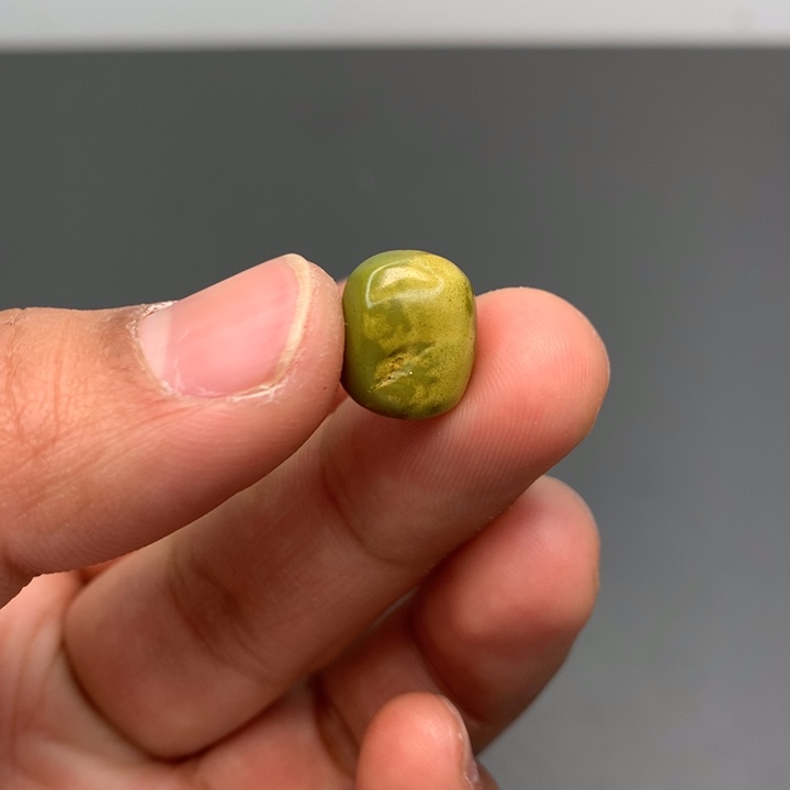 绿松石颈饰未镶嵌