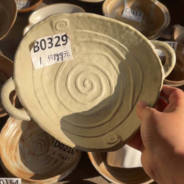 瓷329粗陶异形双耳碗1个