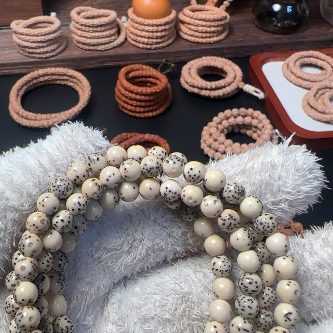 泽***‘柏香籽/百香籽吊坠