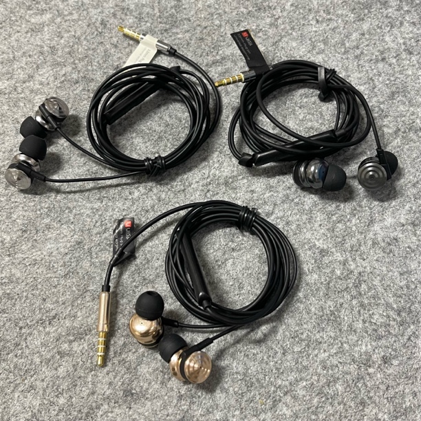 捡漏大牌 UiiSii 云仕有线HiFi无损重低音耳机Y118