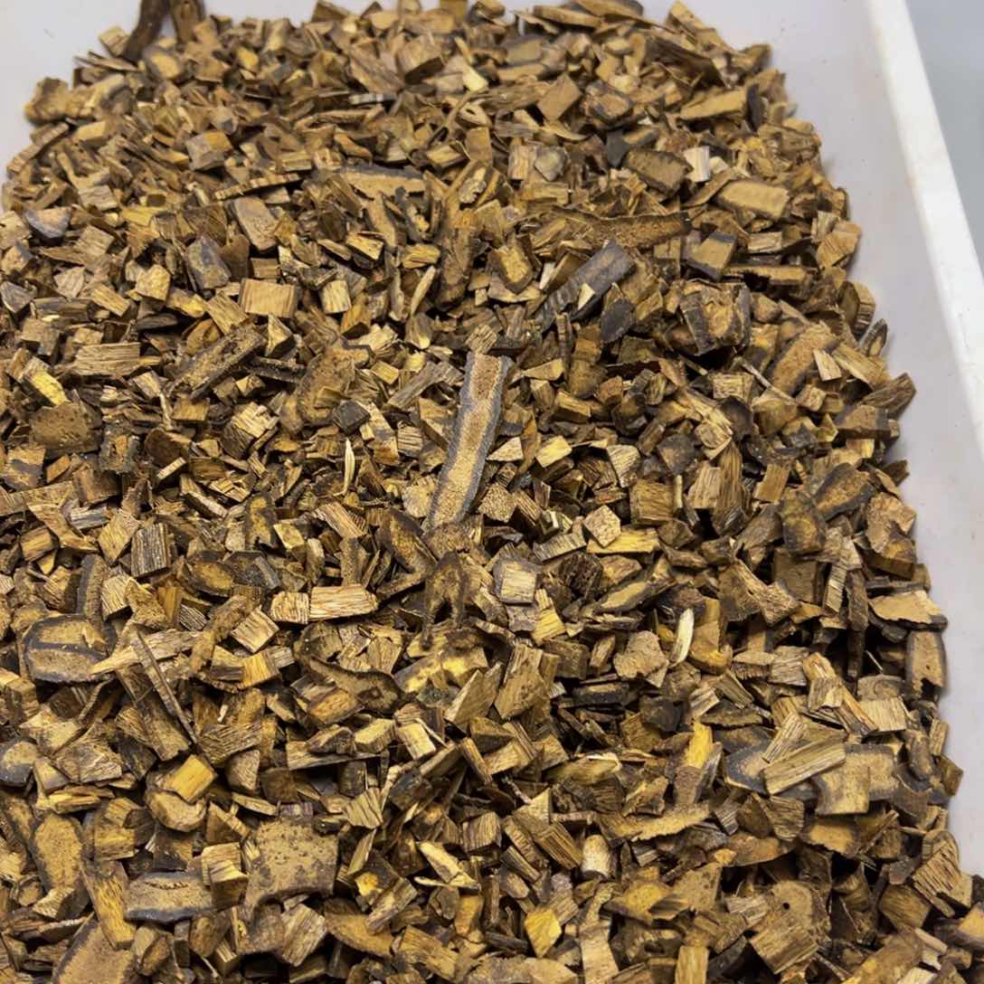 沉香沉香碎屑乌身圆叶原材料碎料100克