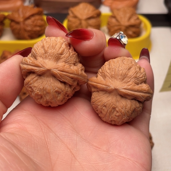 文玩核桃吊坠元宝36全品