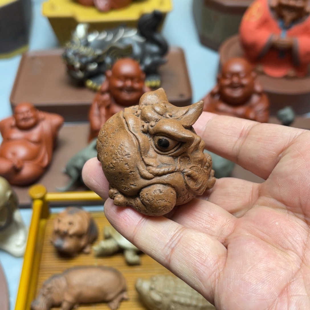 紫砂茶宠金**通紫砂茶宠