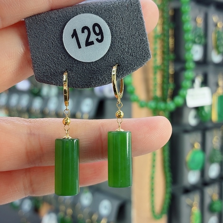 和田玉18K金镶嵌耳饰