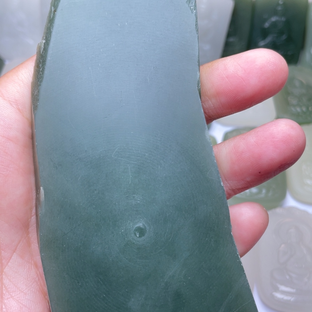 未镶嵌和田玉虚空藏定制和田玉