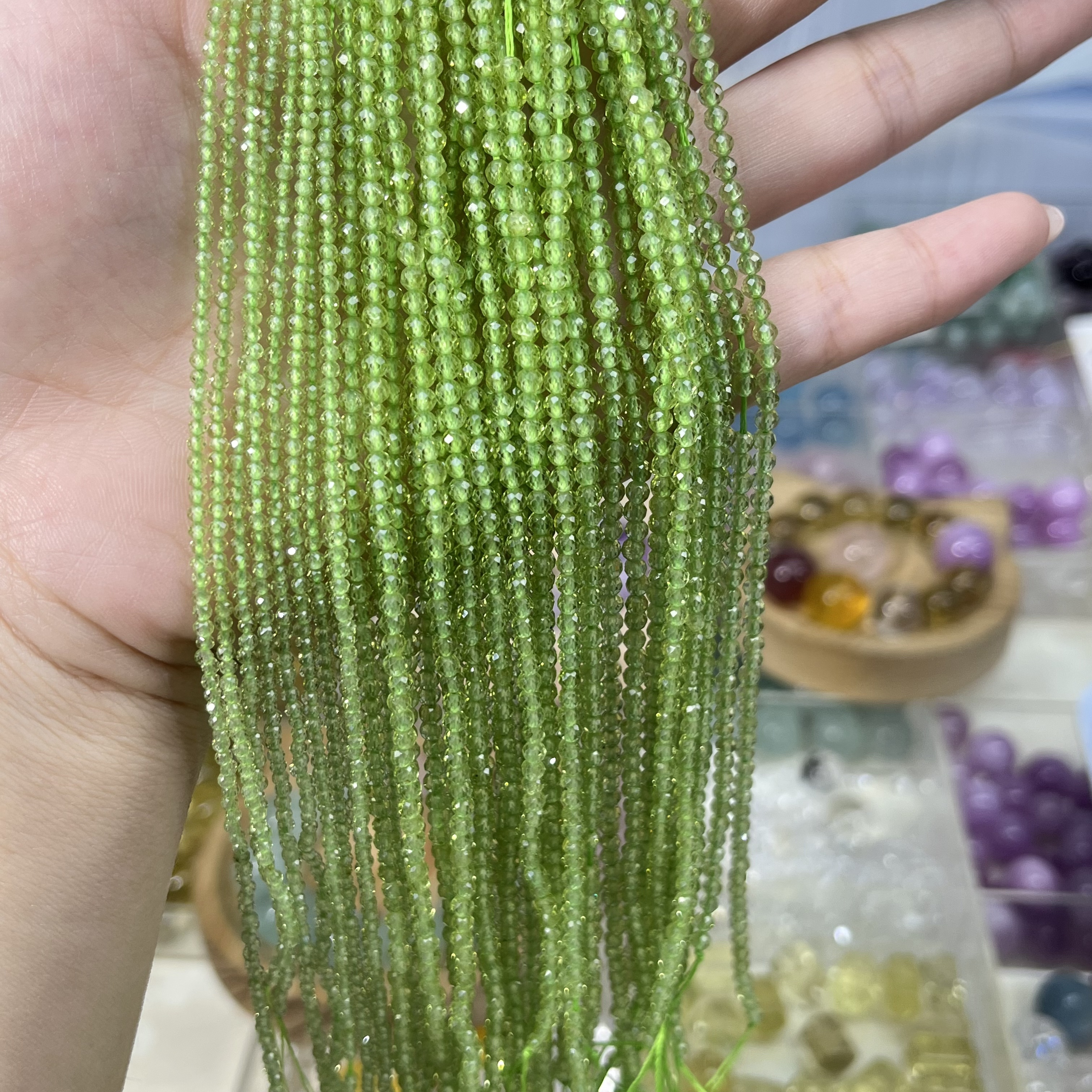 净体橄榄石切面珠半成品一条长度40cm