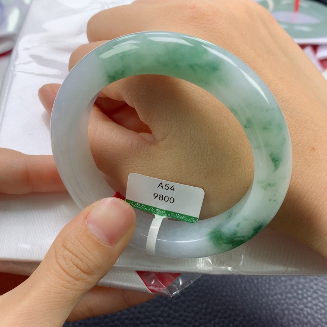 翡翠未镶嵌手镯54.7正