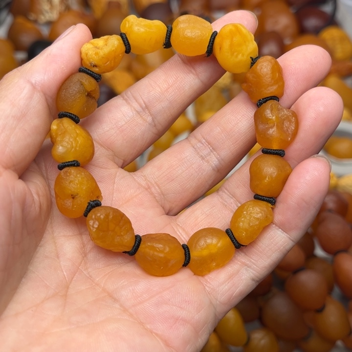 琥珀未镶嵌裸石天然蜜蜡手串