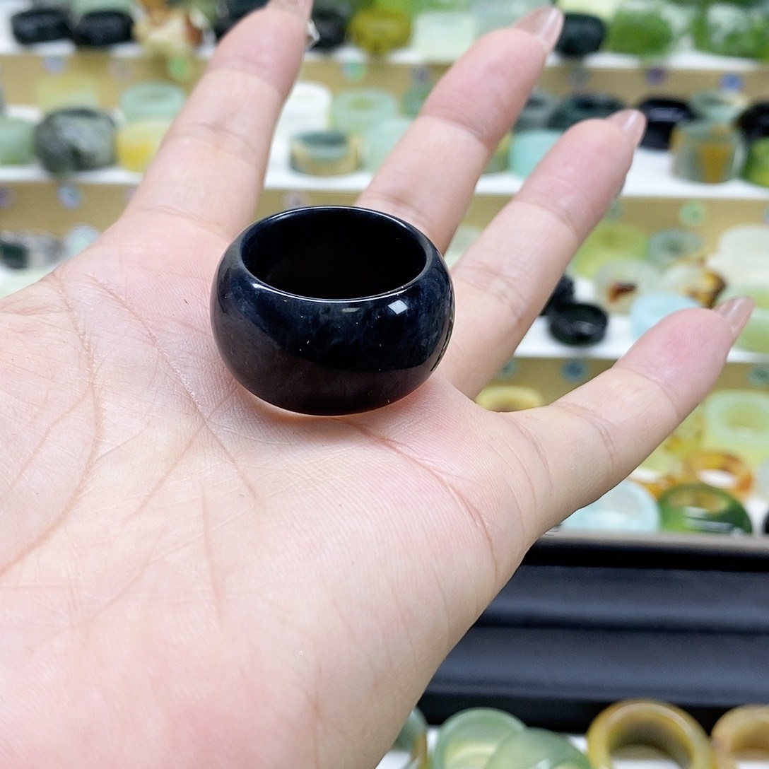 岫玉玉石戒指未镶嵌刘*鹏