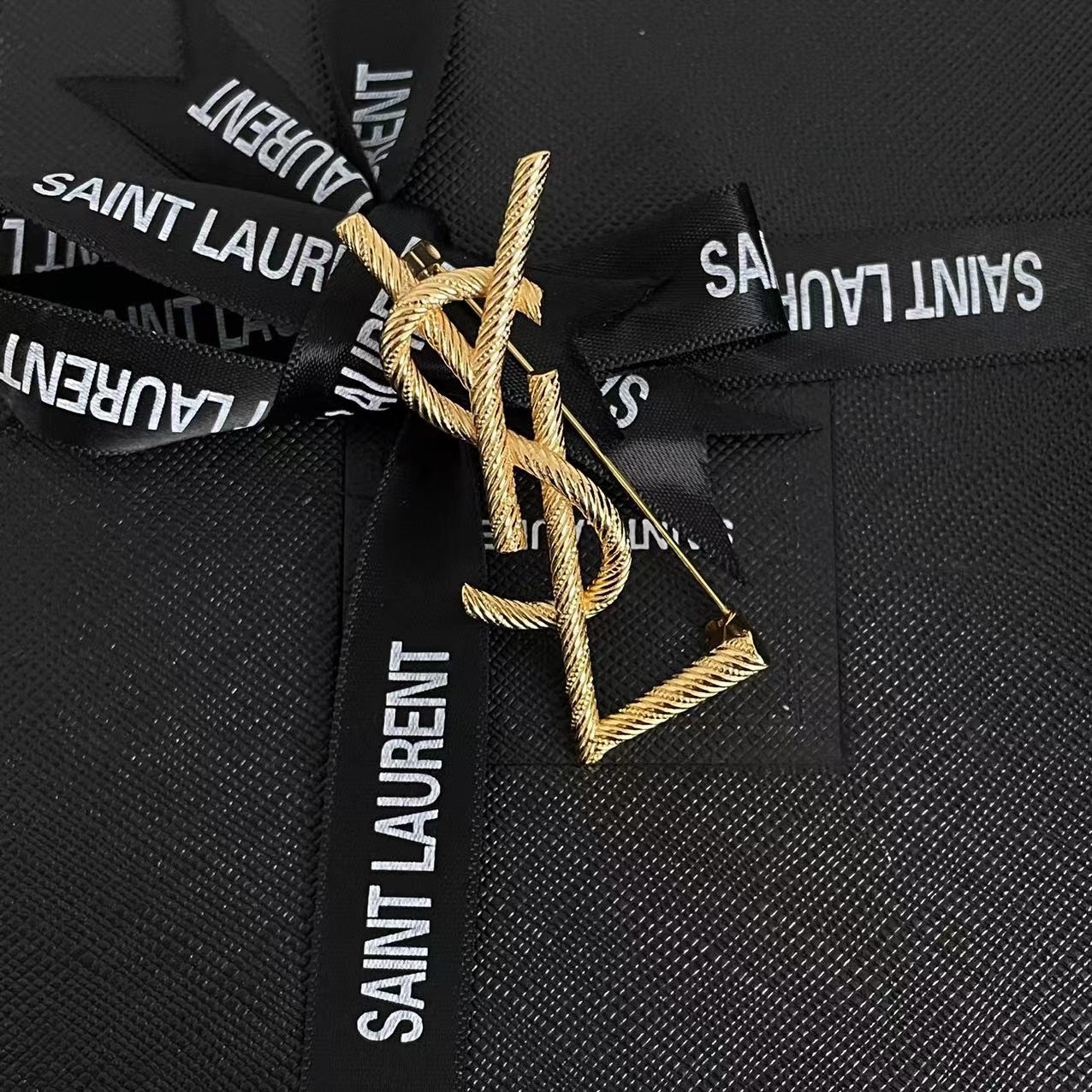 99新 YSL/圣罗兰  胸针Z02
