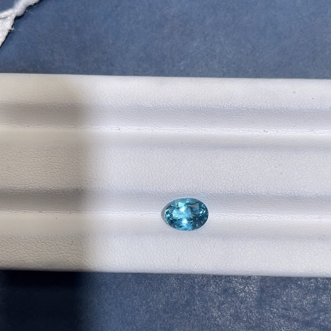托帕石裸石6x8mm 开播福利