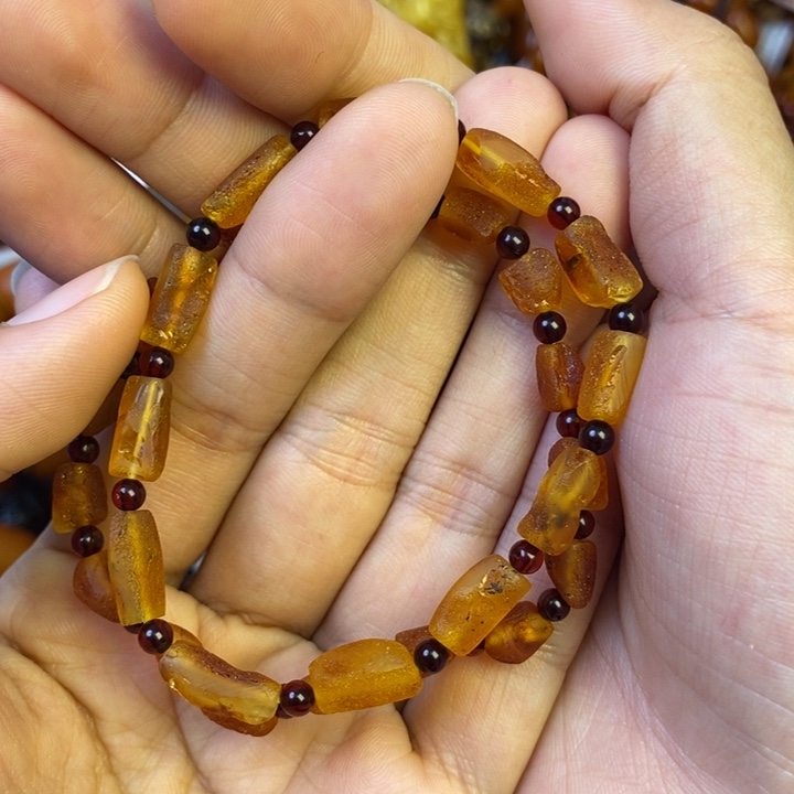 未镶嵌琥珀珠宝奇石多样性发其一