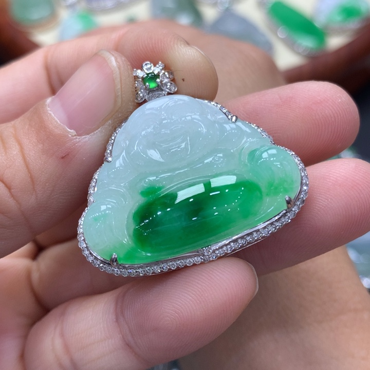 翡翠吊坠(不含链)18K金镶嵌