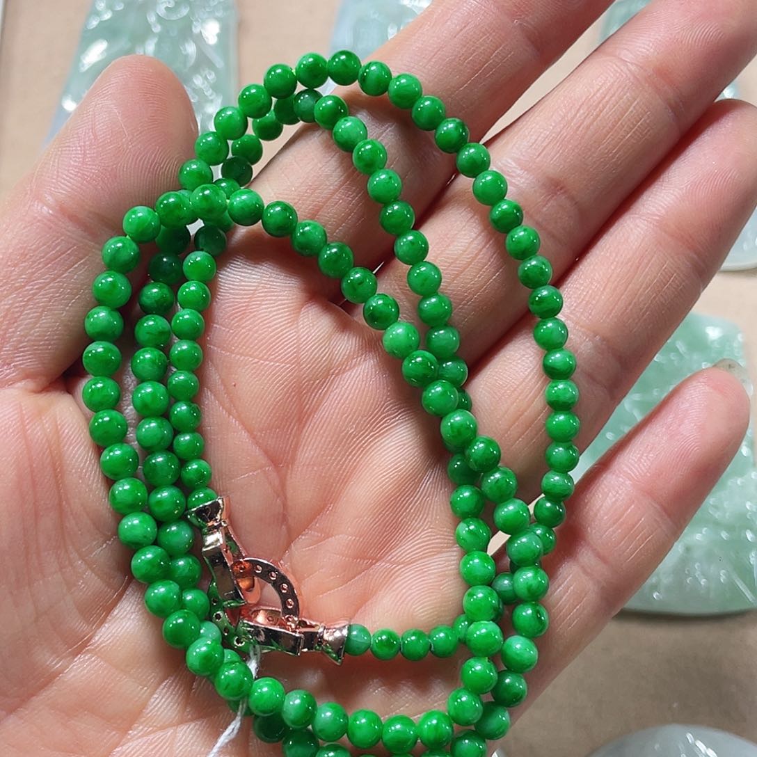 未镶嵌定制翡翠翡翠吊坠