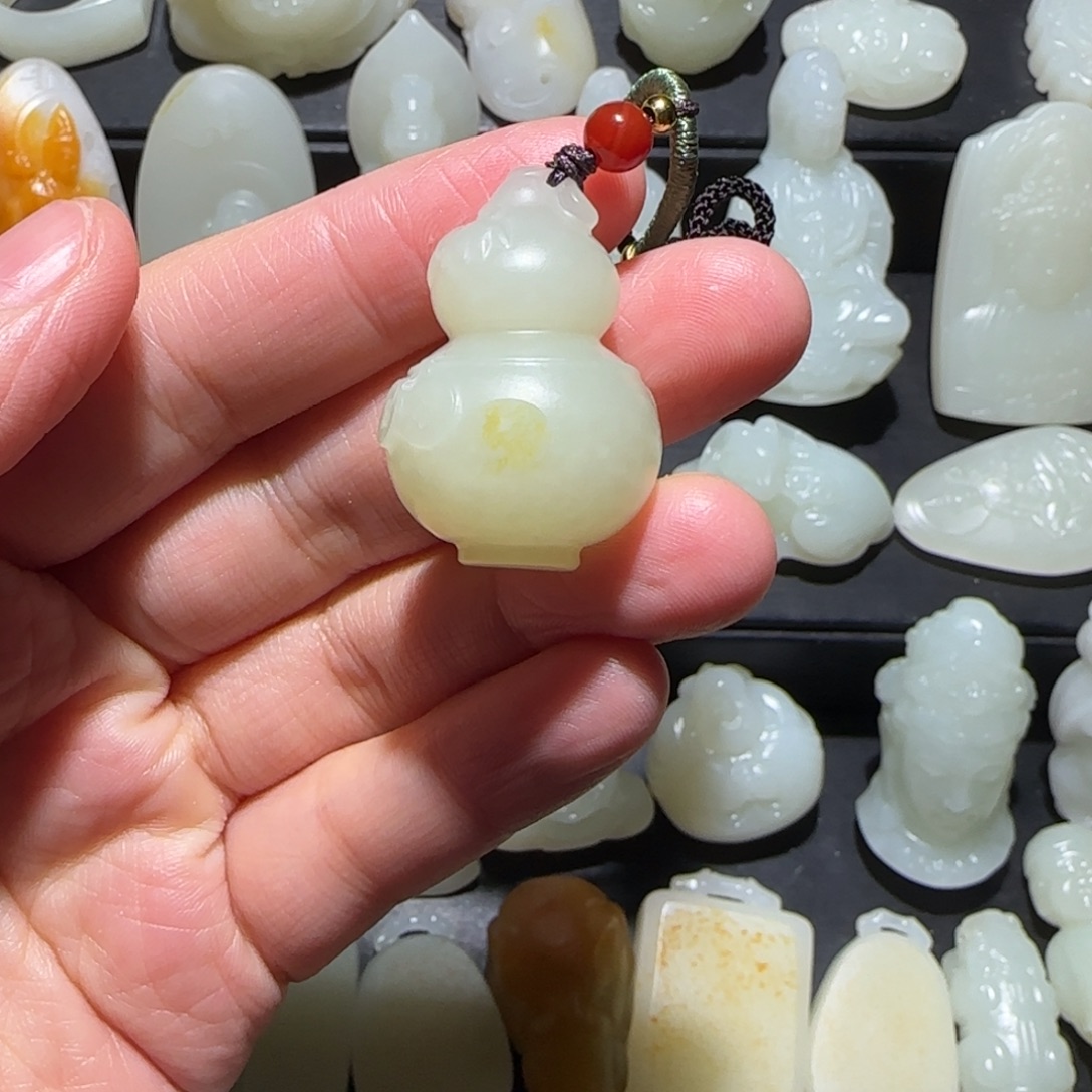 一***和田玉未镶嵌颈饰