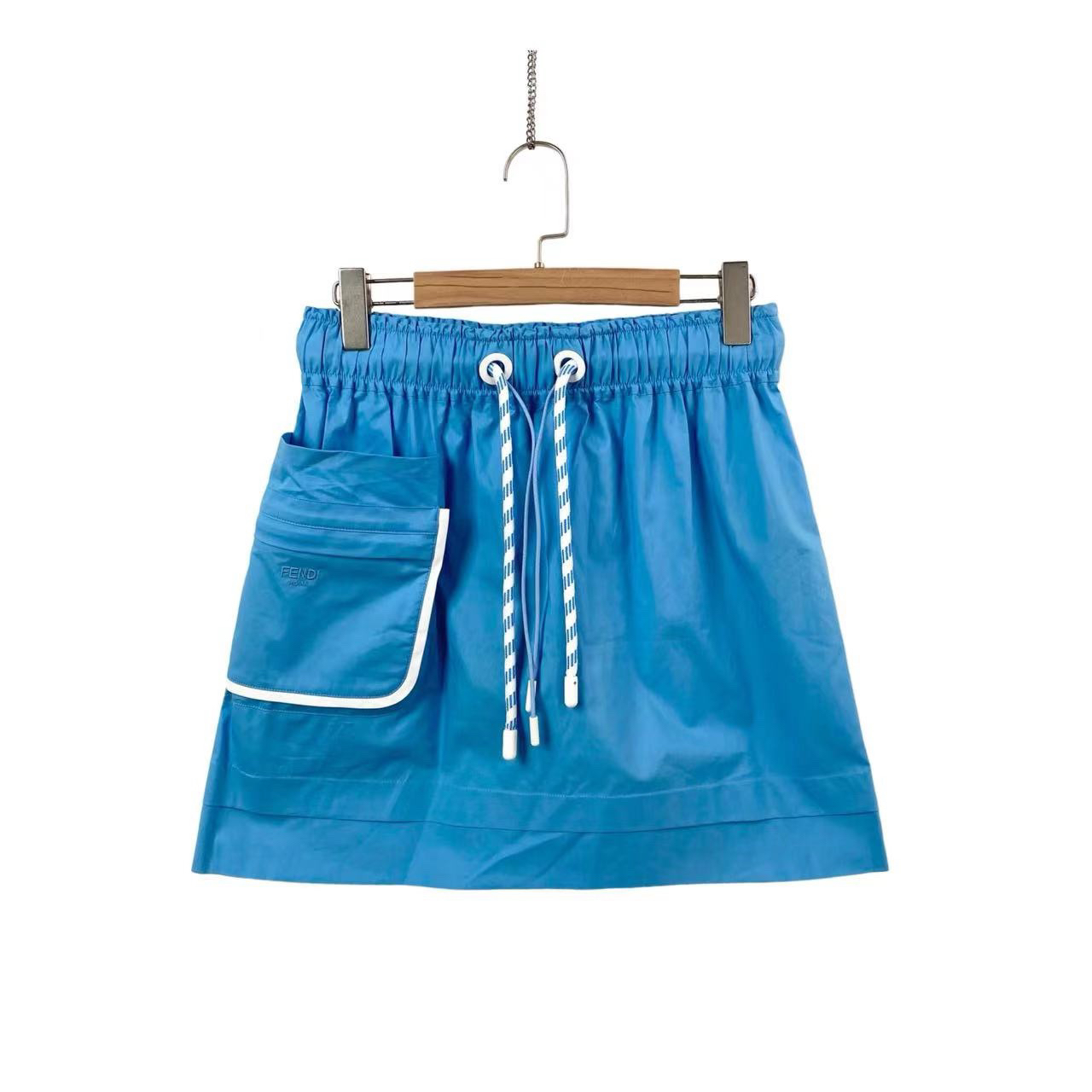 未使用 FENDI/芬迪  cc069 蓝色刺绣标语logo短裙 42码