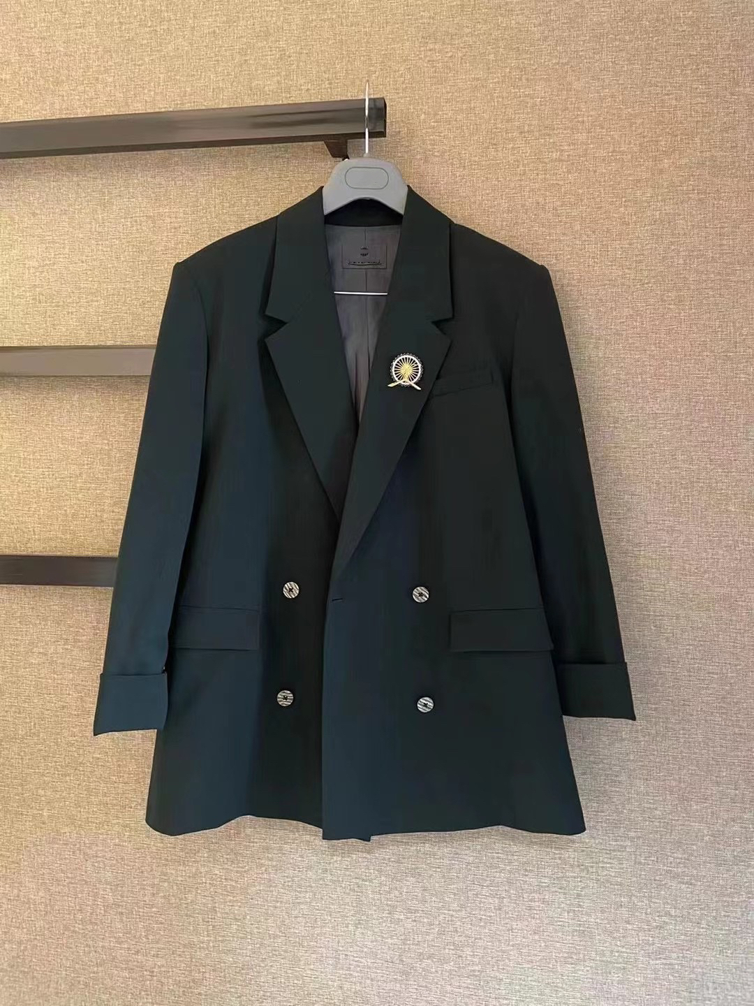 不支持退换 5400468 时尚宽肩百搭西装