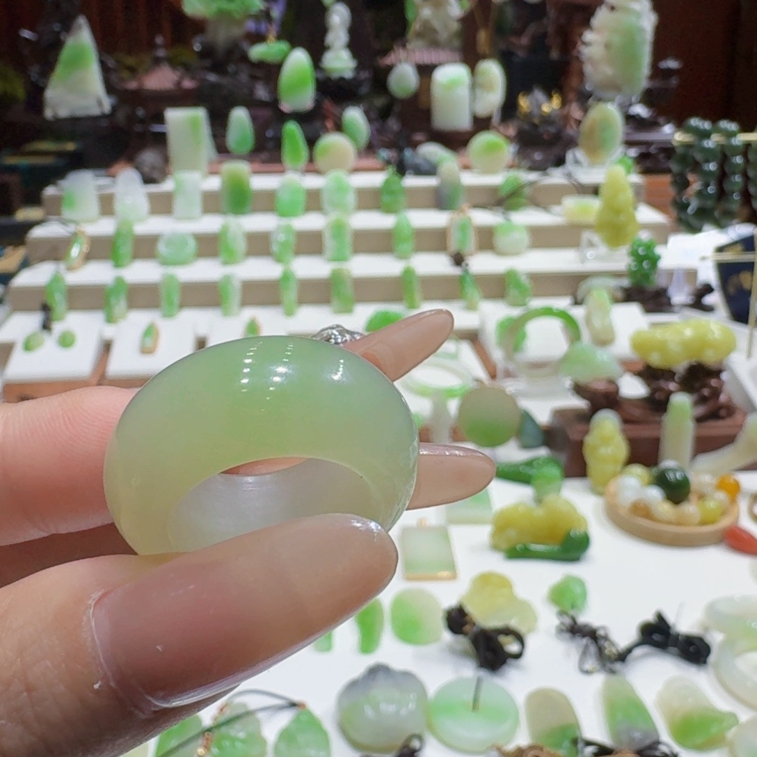 和田玉（翠青玉）未镶嵌挂件翠青卡18