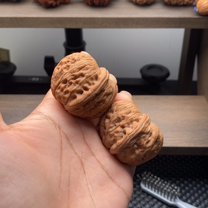 文玩核桃把件元宝