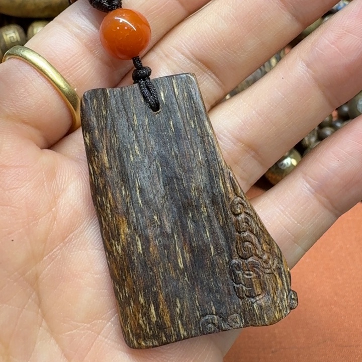 大叶紫檀（黑酸枝木类）