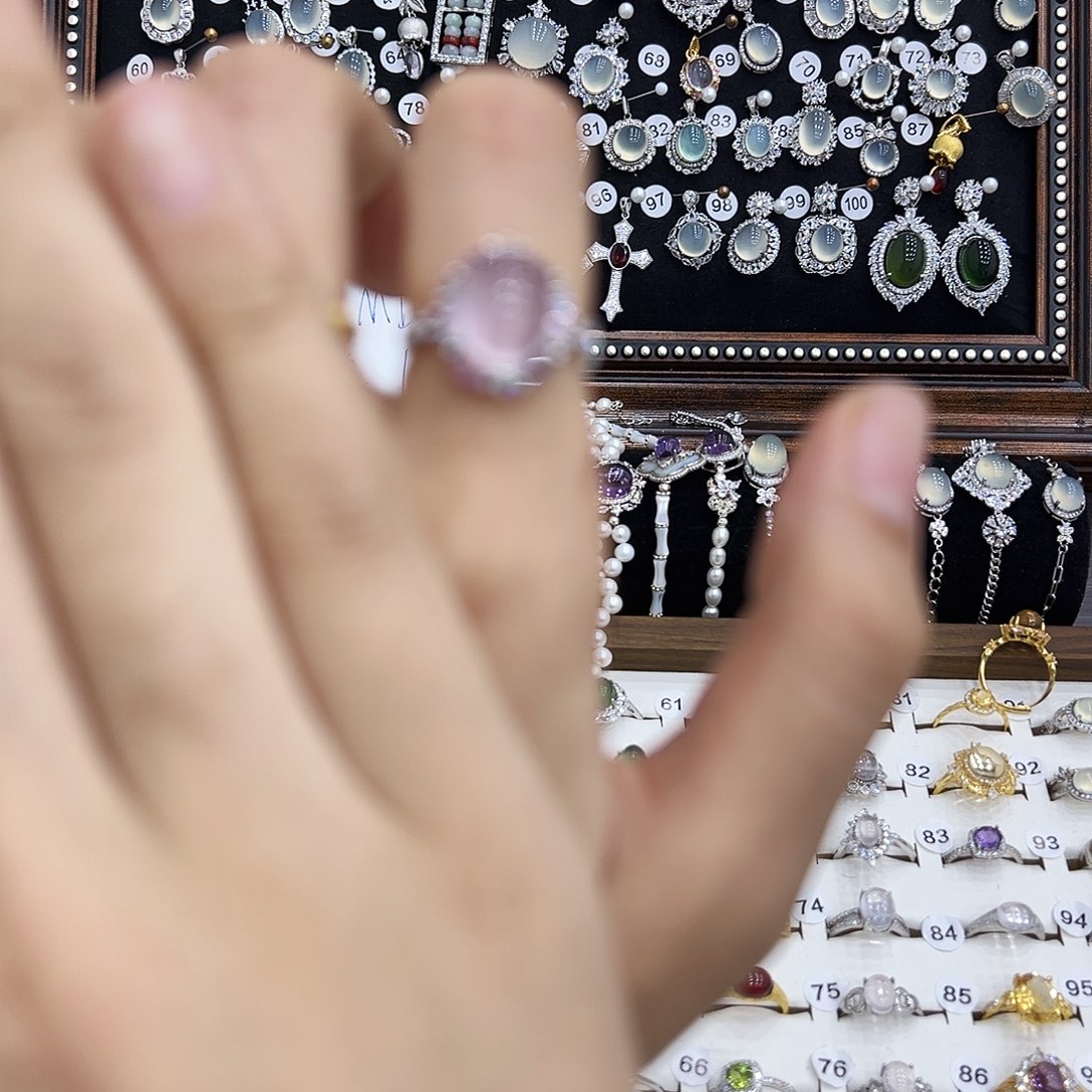 乖****蛇纹石玉合金戒指