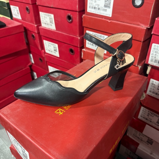 时装5公分女凉鞋单鞋牛皮接风#1142553B10