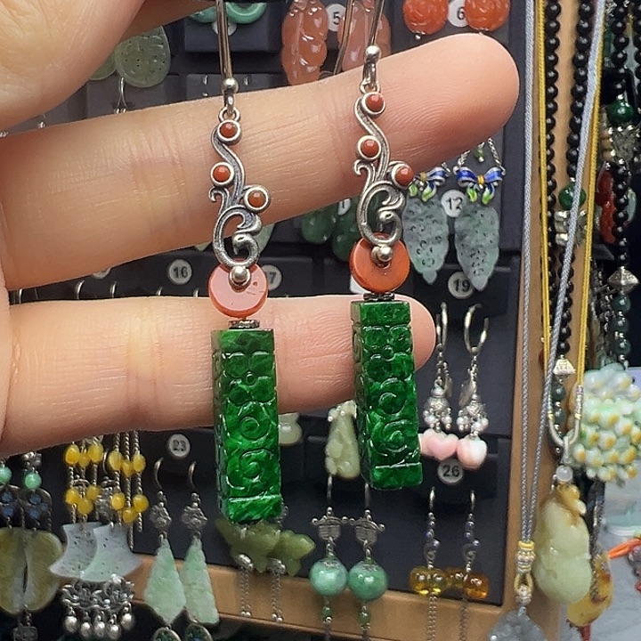 汇***源翡翠银S925镶嵌耳饰