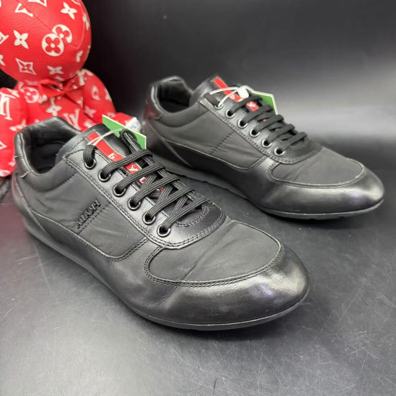 95新 Prada/普拉达 【AO福利】40欧码 男士黑武士休闲系带板鞋77-20