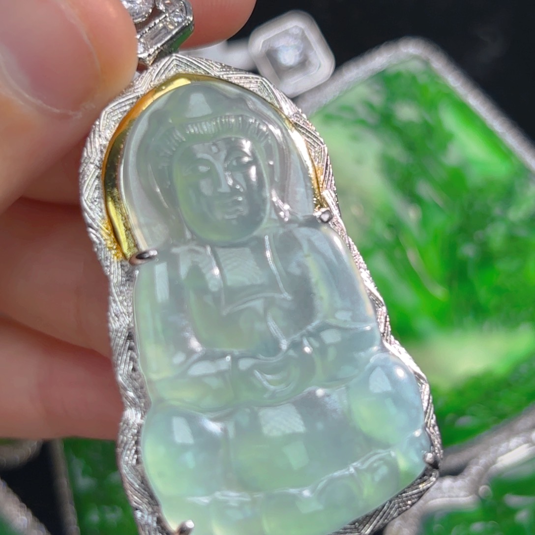 翡翠颈饰未镶嵌观音