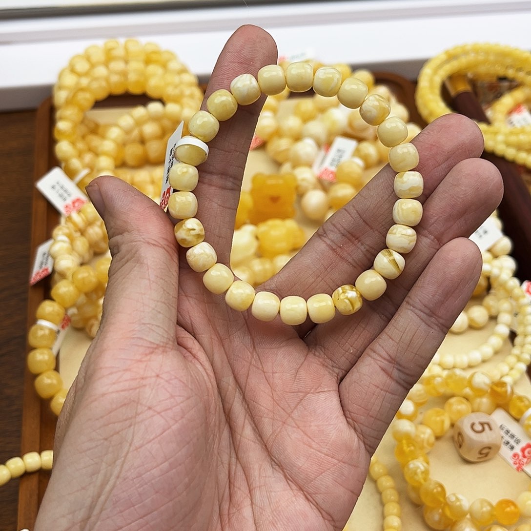 蜜蜡未镶嵌手串奶白花8mm