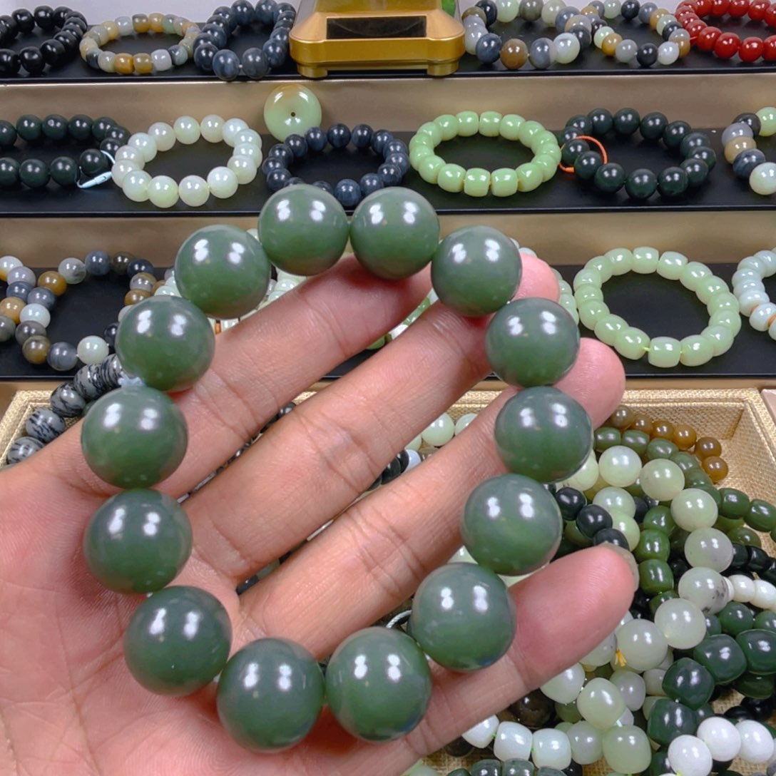 未镶嵌和田玉手串