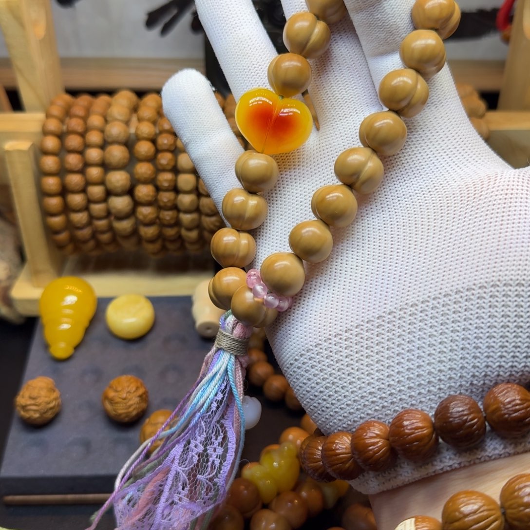 猴头核桃吊坠15屁桃