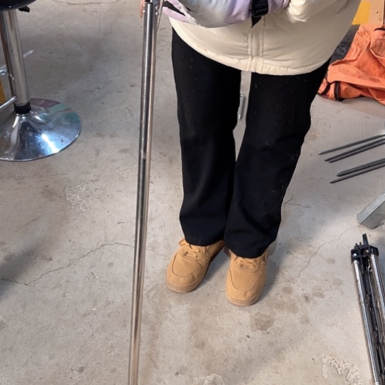 瑕疵夹子无售后一个。  无弹簧