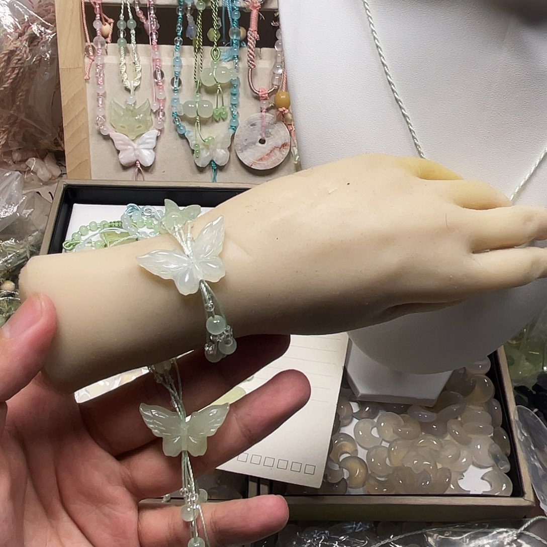 蛇纹石玉合金颈饰