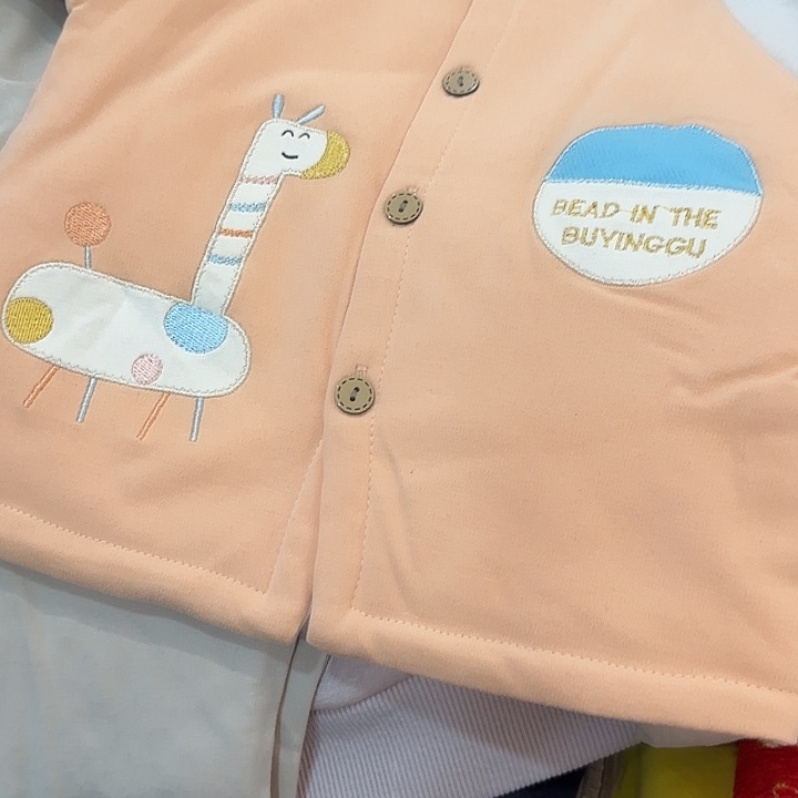 73尺码宽腰短裤搭配短裤