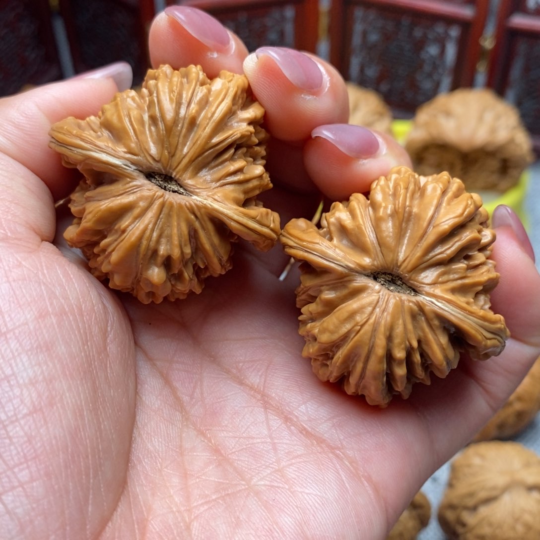 文玩核桃把件汉高楼40全