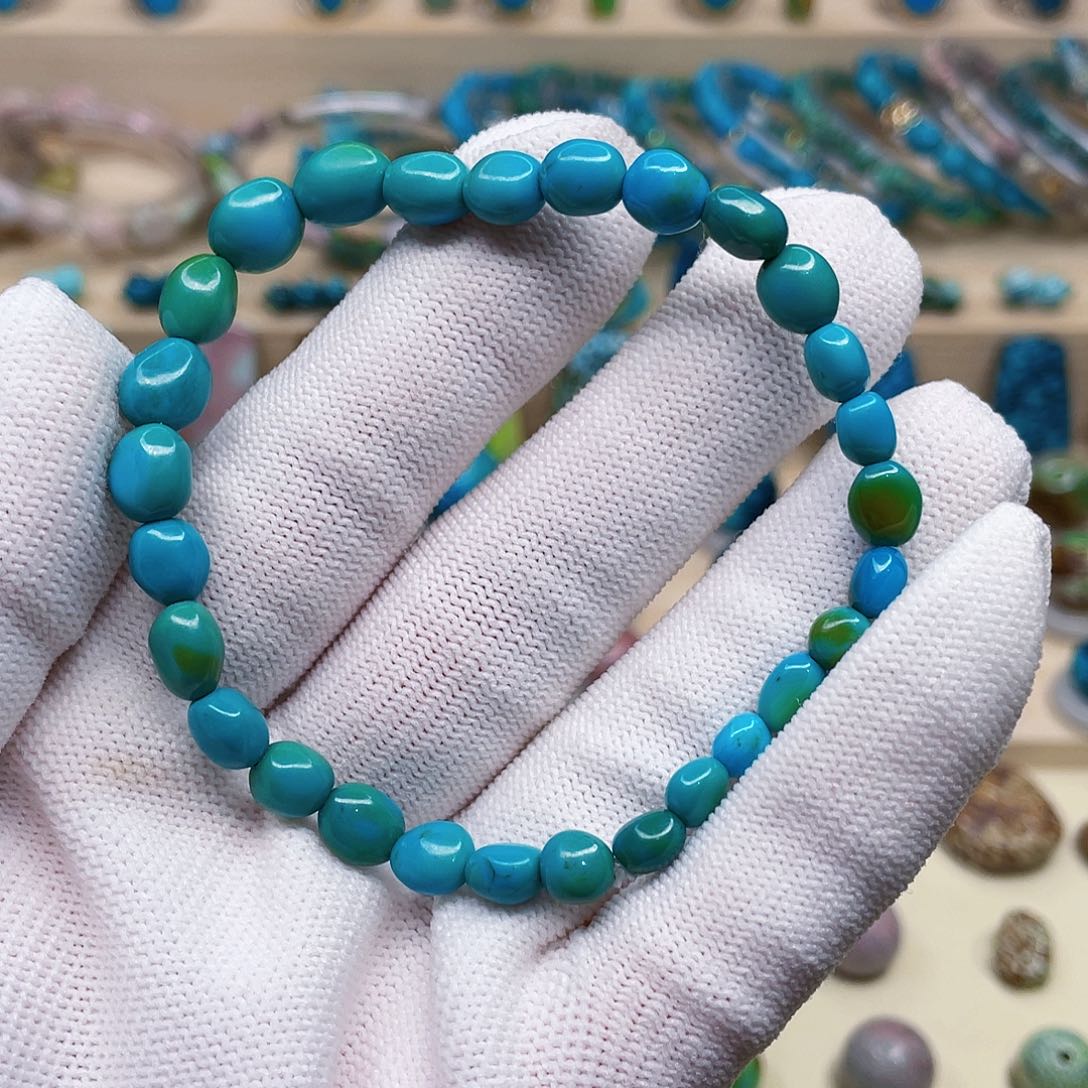 绿松石未镶嵌珠宝奇石