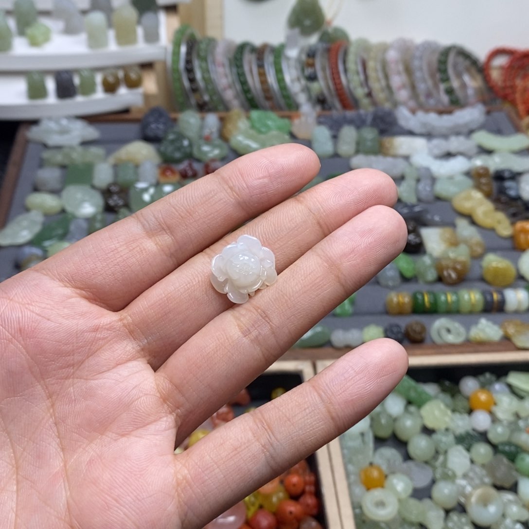 和田玉颈饰未镶嵌可*'