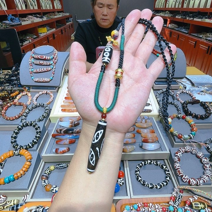 未镶嵌玛瑙/玉髓珠宝奇石1****来